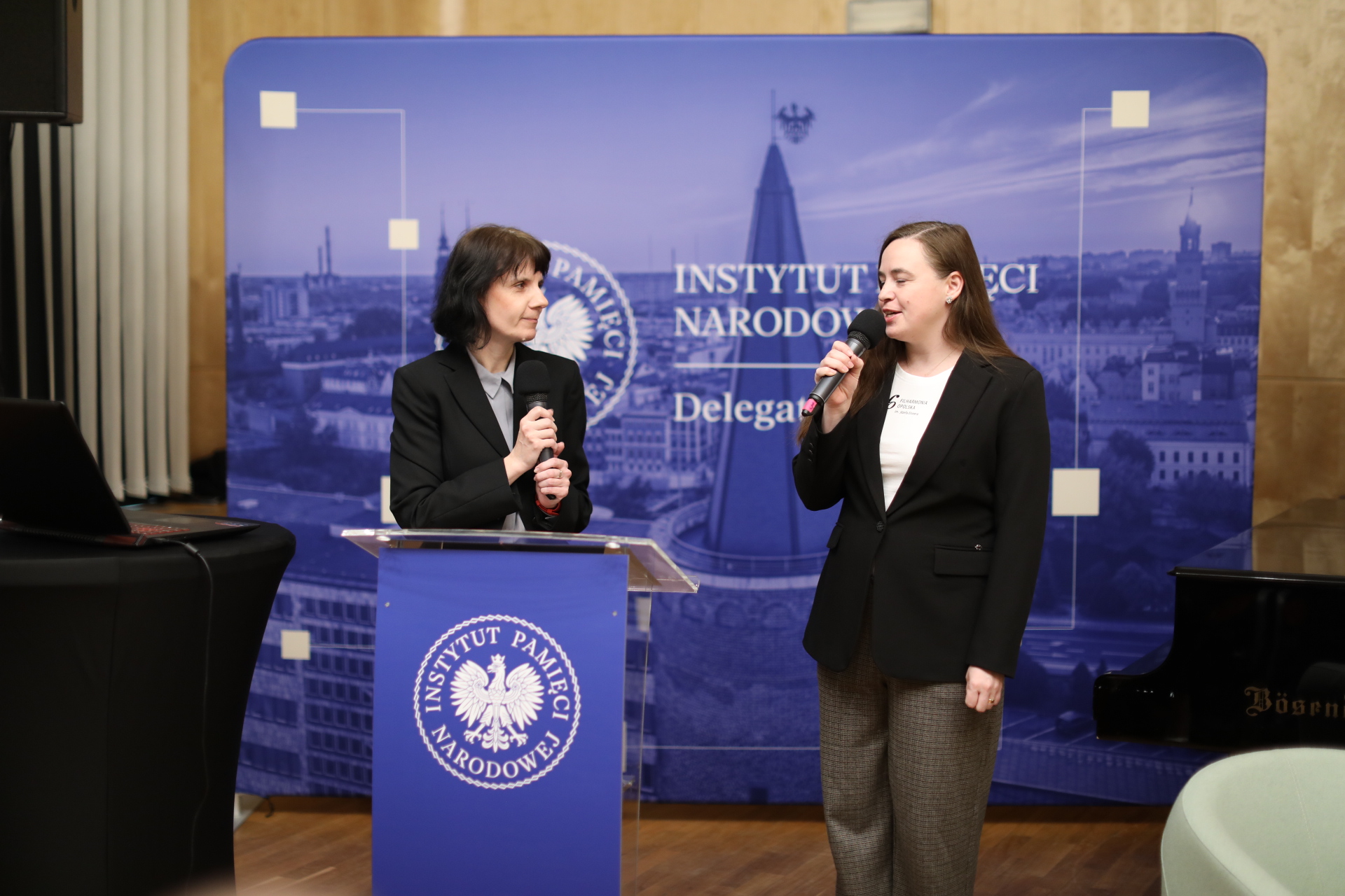 Powrót premiera na dach, czyli opolska lekcja (nie)pokory