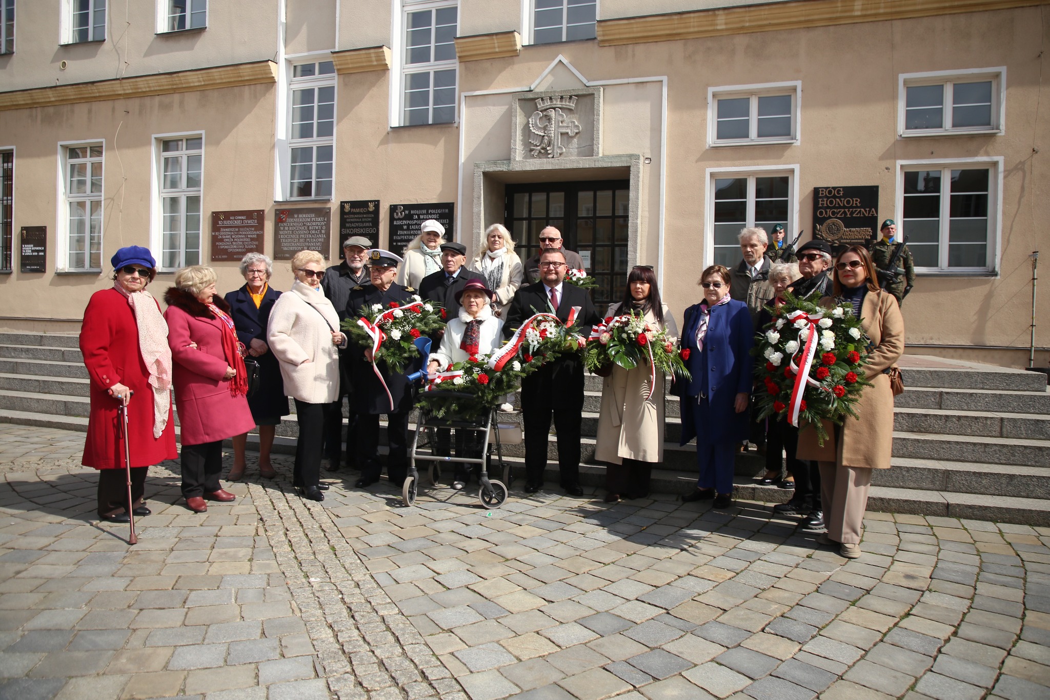 Wspólnota blizn i godności