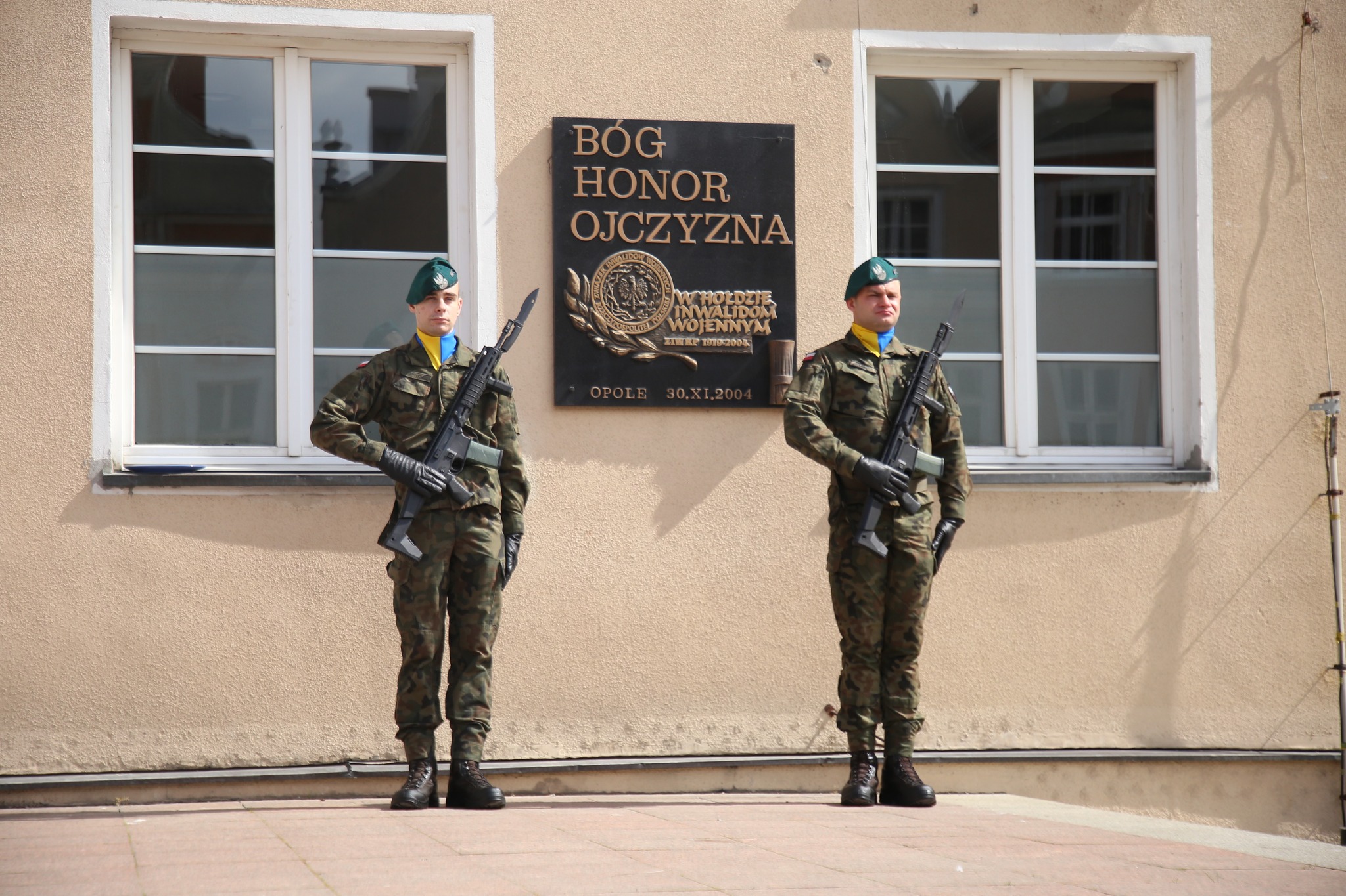 Wspólnota blizn i godności