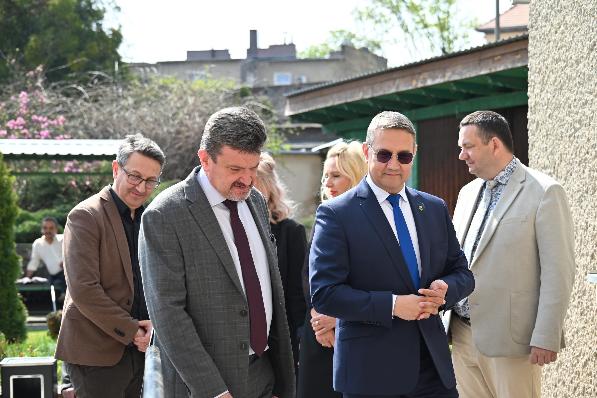 Nowy blask historycznego DPS w Grodkowie. Sukces współpracy rządu i samorządu