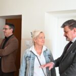 Nowy blask historycznego DPS w Grodkowie. Sukces wsp&oacute;łpracy rządu i samorządu