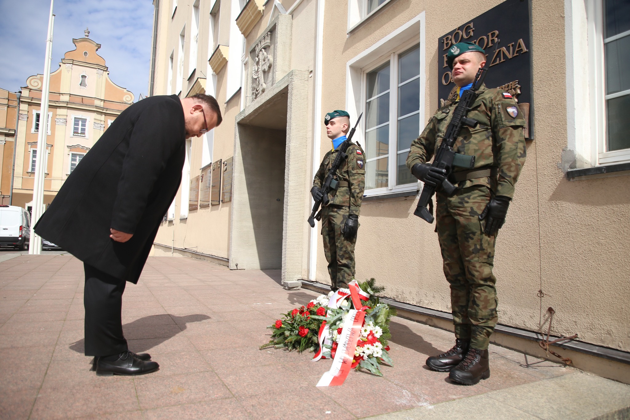 Wspólnota blizn i godności