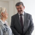 Nowy blask historycznego DPS w Grodkowie. Sukces wsp&oacute;łpracy rządu i samorządu