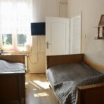 Nowy blask historycznego DPS w Grodkowie. Sukces wsp&oacute;łpracy rządu i samorządu