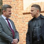 Nowy blask historycznego DPS w Grodkowie. Sukces wsp&oacute;łpracy rządu i samorządu