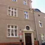 Nowy blask historycznego DPS w Grodkowie. Sukces wsp&oacute;łpracy rządu i samorządu