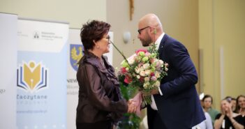 Jubileuszowe &bdquo;Zaczytane Opolskie&rdquo; z wielką klasą. Jolanta Kwaśniewska wypełniła Aulę Wydziału Teologicznego po brzegi