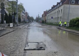 Awaria magistrali wodociągowej w centrum Opola. Ulica Rejtana zamknięta, zmiany w kursowaniu autobusów