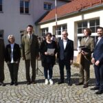 Czas pożegnań i nowych początk&oacute;w &ndash; Maturzyści w plac&oacute;wkach Powiatu Opolskiego