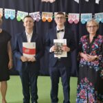 Czas pożegnań i nowych początk&oacute;w &ndash; Maturzyści w plac&oacute;wkach Powiatu Opolskiego