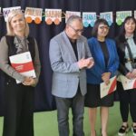 Czas pożegnań i nowych początk&oacute;w &ndash; Maturzyści w plac&oacute;wkach Powiatu Opolskiego