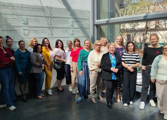 Siostrzeństwo w praktyce, czyli opolska lekcja samorządności