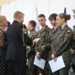 Czas pożegnań i nowych początk&oacute;w &ndash; Maturzyści w plac&oacute;wkach Powiatu Opolskiego