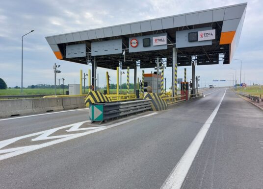 Koniec ery „wąskich gardeł” – O burzeniu murów na A4