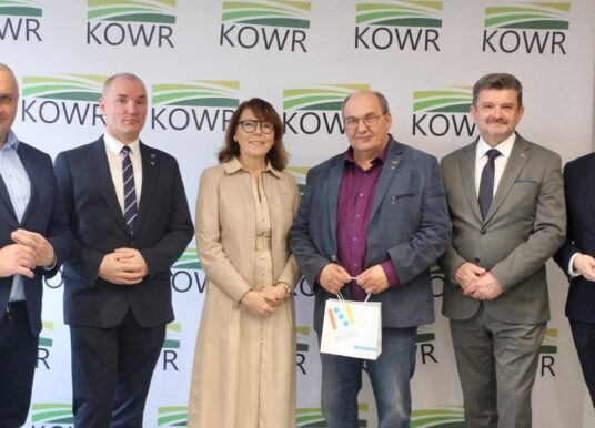 Nowy szpital w Nysie złapie „oddech”. Ponad 3 hektary ziemi trafiły do powiatu