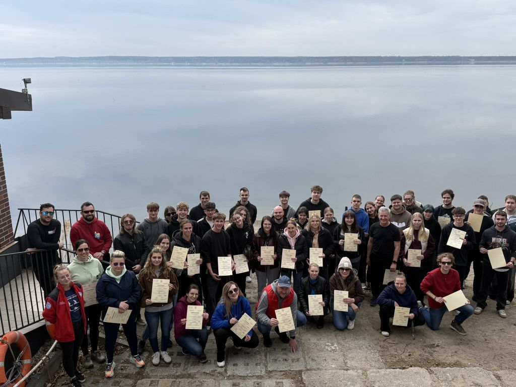 Opolskie wzmacnia bezpieczeństwo nad wodą: 70 tysięcy złotych dotacji i nowi ratownicy w gotowości