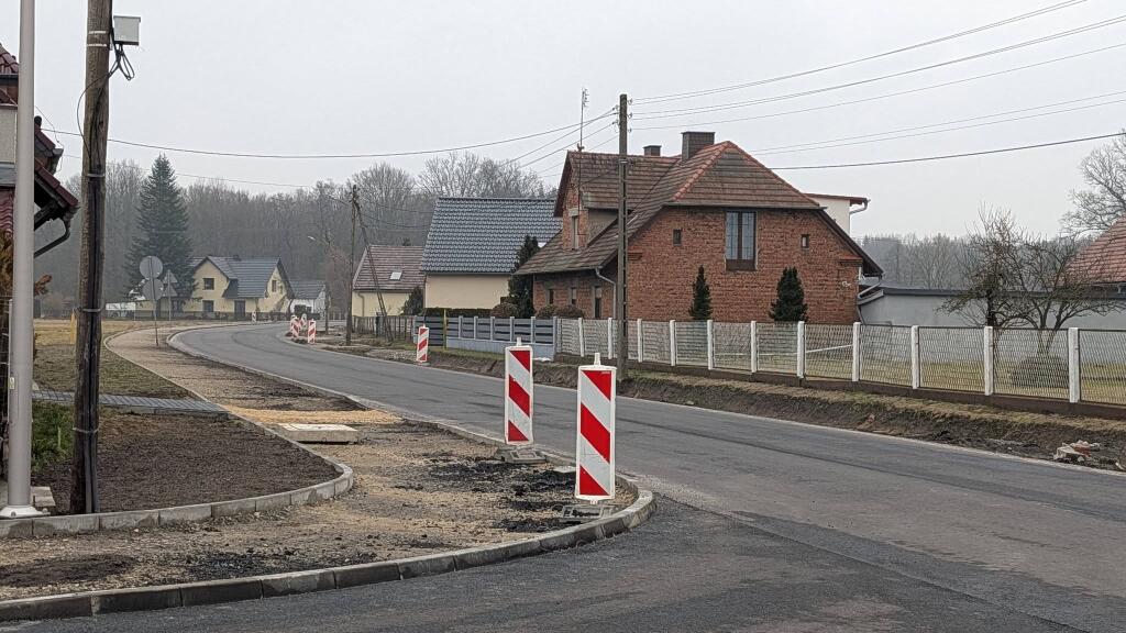 Profilaktyka zamiast plastrów, czyli drogowa wiosna w powiecie opolskim