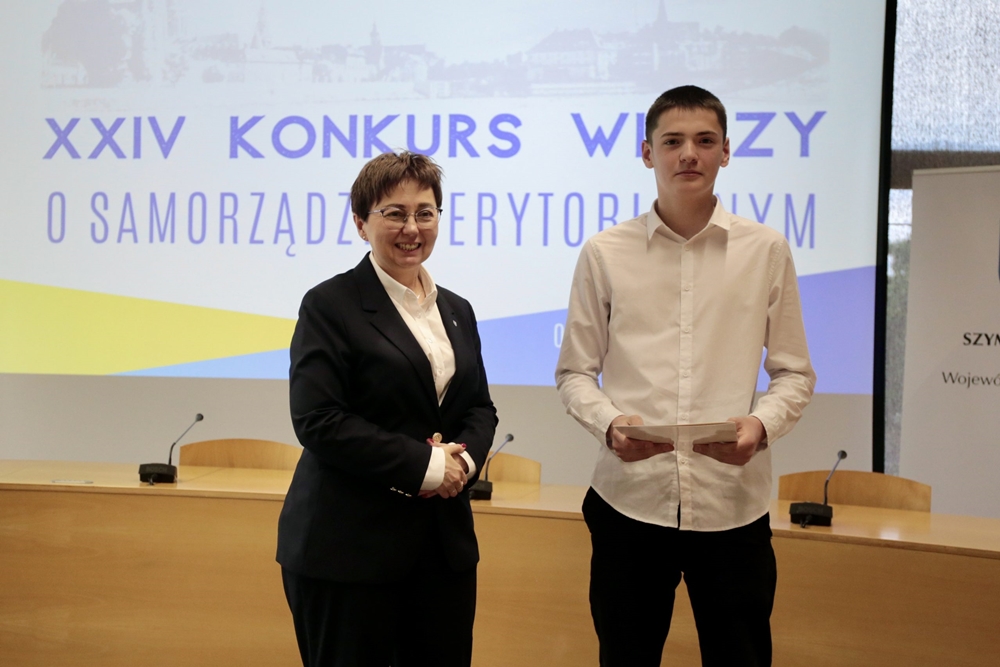 Młodzi liderzy lokalnej demokracji: XXIV Konkurs Wiedzy o Samorządzie Terytorialnym rozstrzygnięty