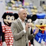 Stegu Arena pęka w szwach, czyli sportowy nokaut barier