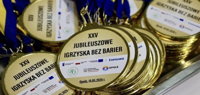 Stegu Arena pęka w szwach, czyli sportowy nokaut barier
