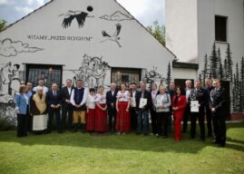 Ściany pełne pamięci. Jak opolskie wsie malują własną tożsamość
