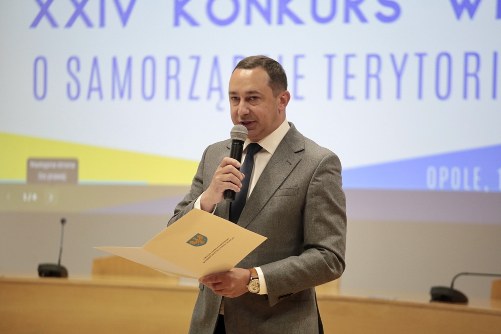 Młodzi liderzy lokalnej demokracji: XXIV Konkurs Wiedzy o Samorządzie Terytorialnym rozstrzygnięty