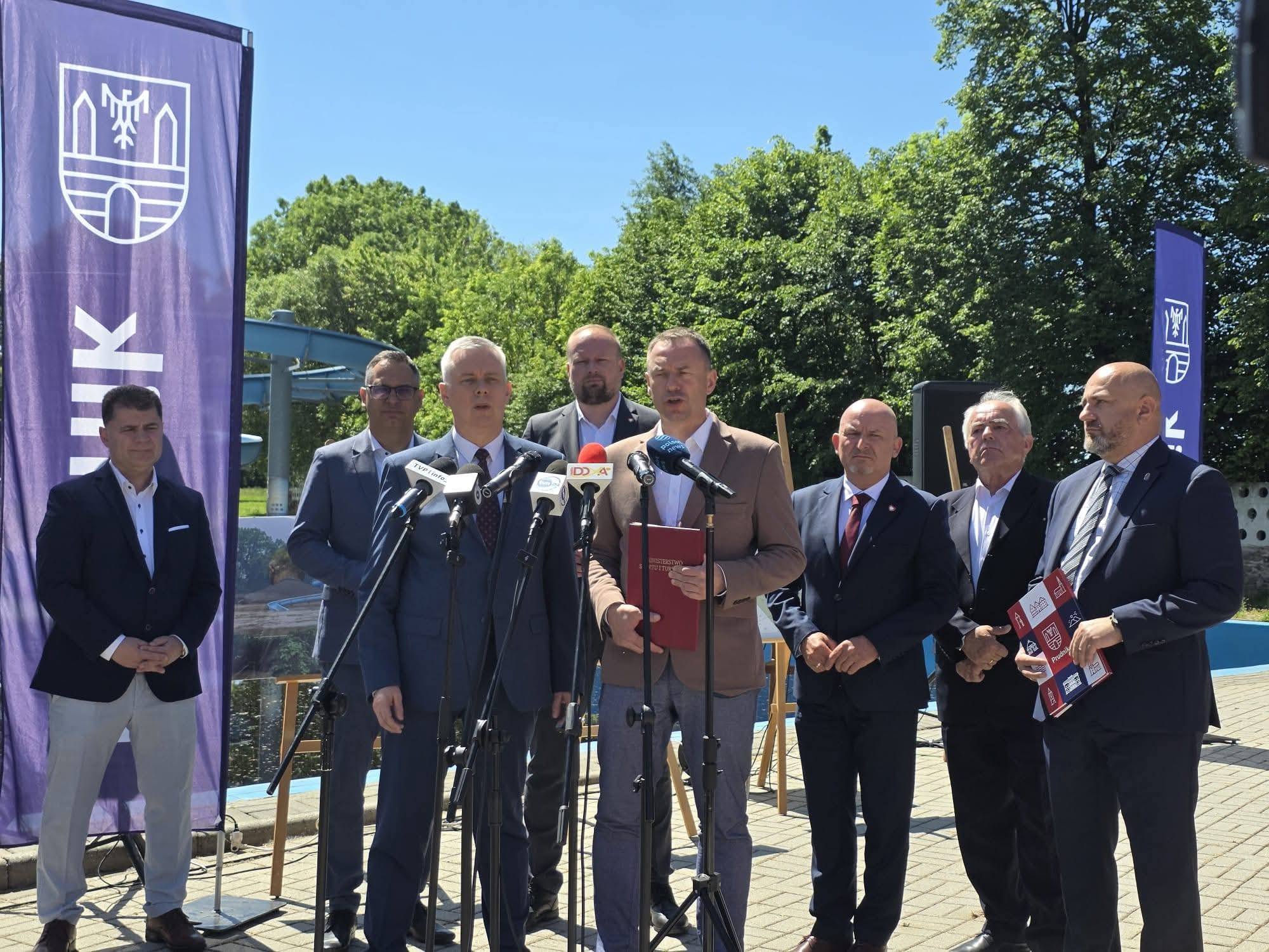 Boiska po wielkiej wodzie. Sportowa odbudowa Opolszczyzny
