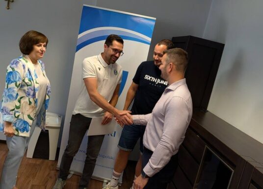 Nie potrzeba stadionów jak w Barcelonie ani milionowych kontraktów