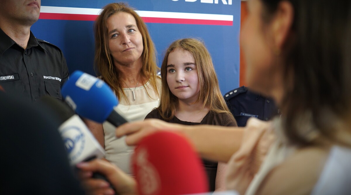 Zuzia i numer, który nie służy do żartów. 11 lat, telefon i coś więcej niż odwaga