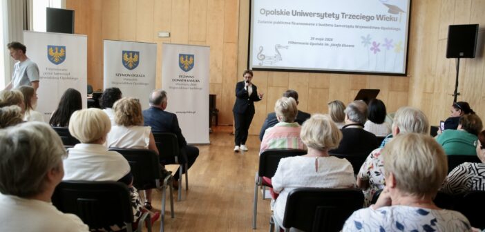 Seniorzy nie zwalniają tempa. Opolskie Uniwersytety Trzeciego Wieku rozpoczynają nowy rozdział