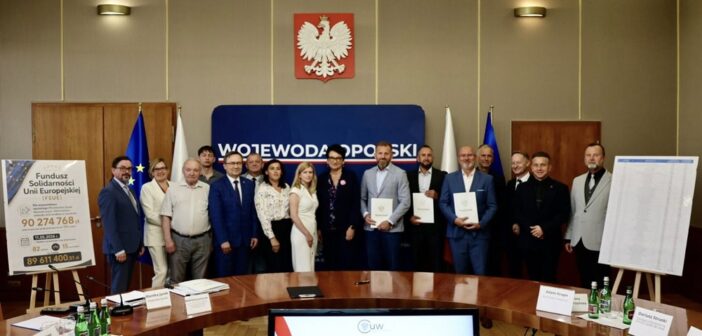 Ponad 400 milionów złotych na odbudowę Opolszczyzny: Nowe umowy i wsparcie z funduszy UE