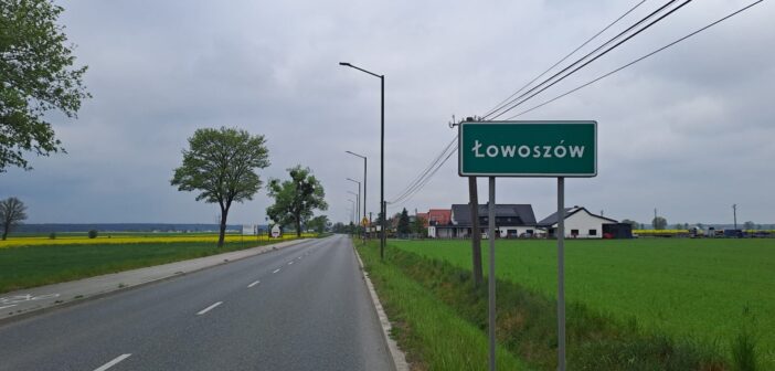 Kluczowy remont DW 494 w Łowoszowie. Umowa na 17 milionów złotych podpisana