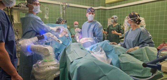 Nowoczesna urologia w Opolu: Robot Versius w służbie pacjent&oacute;w USK