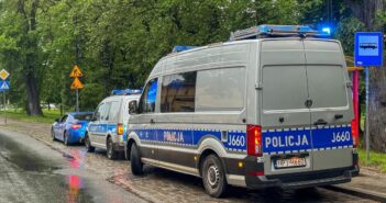 Koniec zabawy w „bezpieczną jazdę”. Od dziś za brawurę zapłacisz nie tylko portfelem