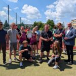 Młodość na bieżni. Czw&oacute;rb&oacute;j, kt&oacute;ry uczy więcej niż niejeden podręcznik