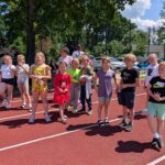Młodość na bieżni. Czw&oacute;rb&oacute;j, kt&oacute;ry uczy więcej niż niejeden podręcznik