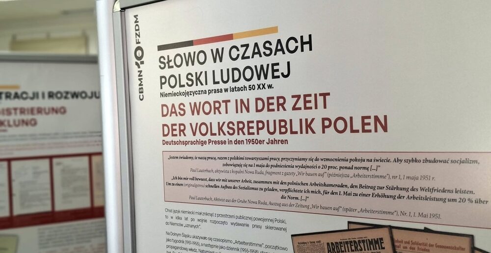 Strażnicy pamięci. Dziesięć lat ratowania historii, kt&oacute;ra mogła zniknąć