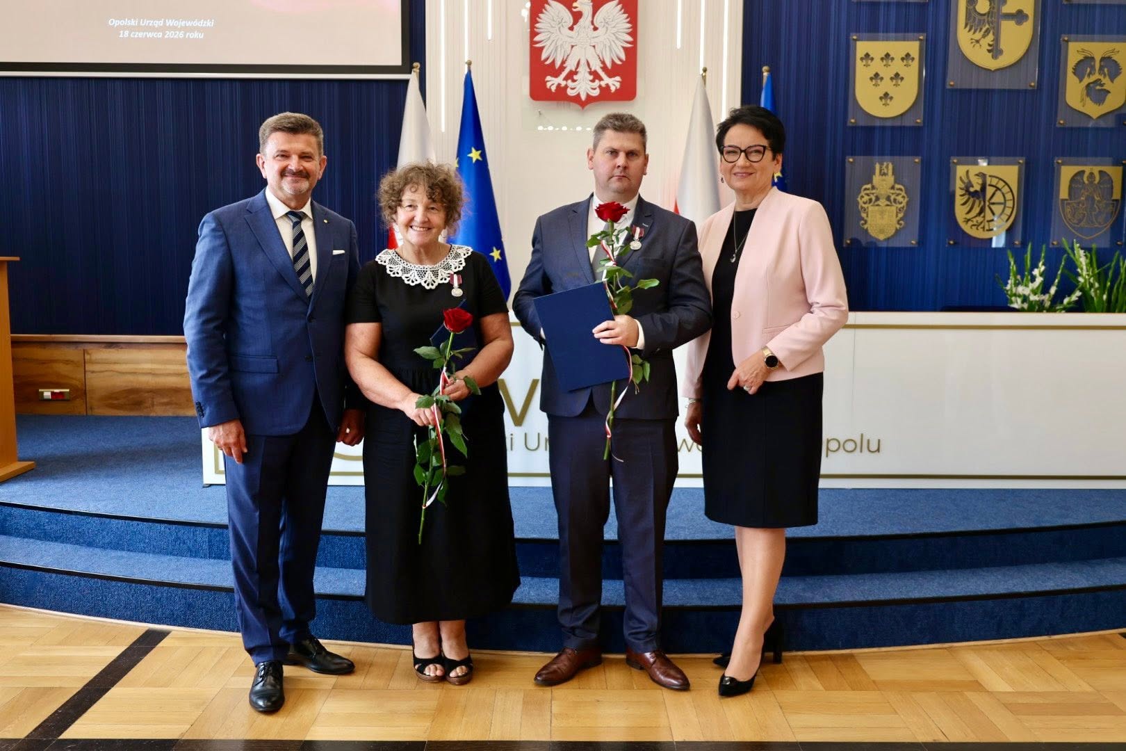 Medale za codzienność. Opolszczyzna podziękowała swoim cichym bohaterom