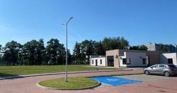 Dom zamiast instytucji. Kończy się epoka wielkich domów dziecka