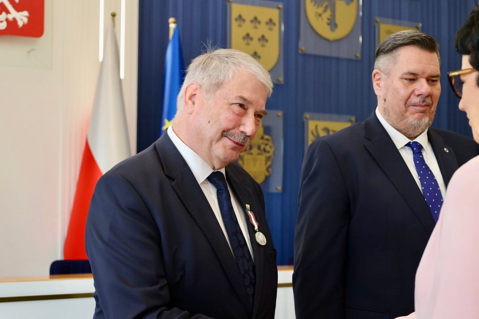 Medale za codzienność. Opolszczyzna podziękowała swoim cichym bohaterom
