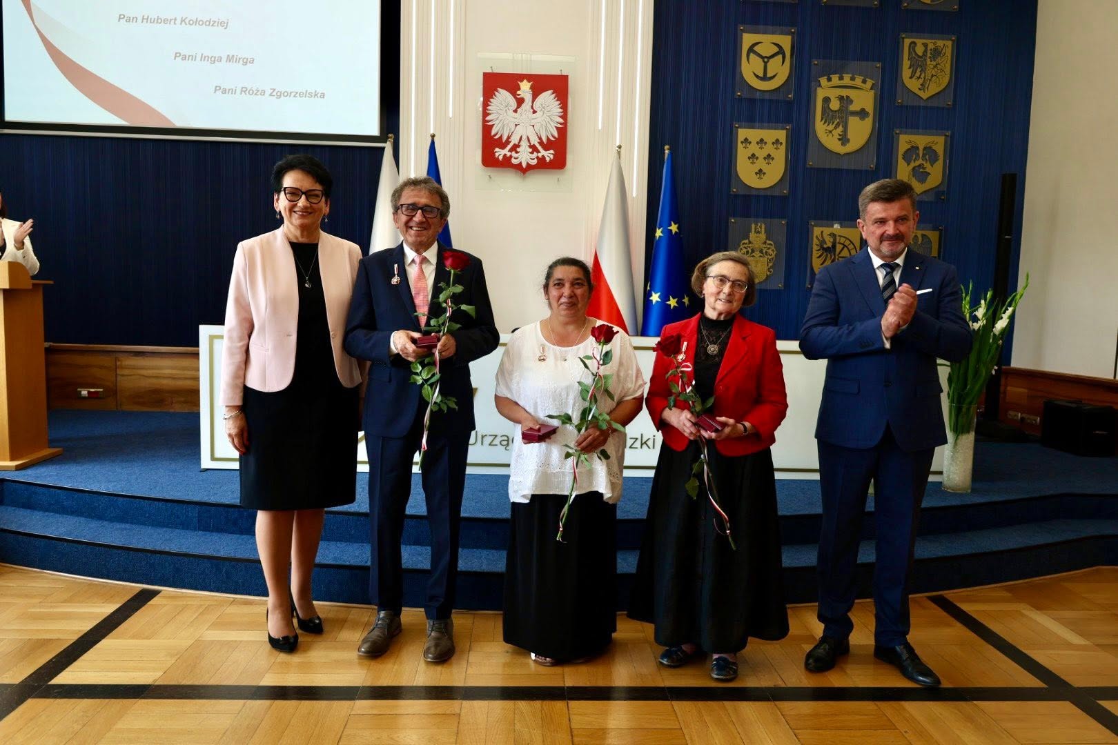 Medale za codzienność. Opolszczyzna podziękowała swoim cichym bohaterom