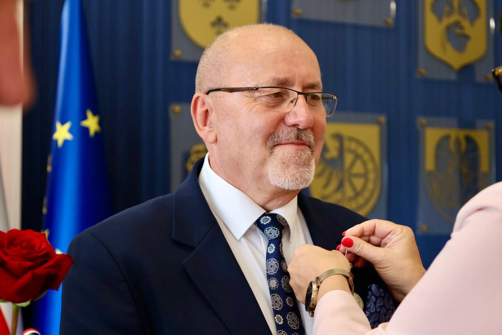 Medale za codzienność. Opolszczyzna podziękowała swoim cichym bohaterom