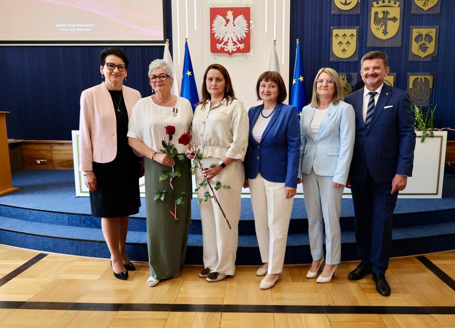 Medale za codzienność. Opolszczyzna podziękowała swoim cichym bohaterom