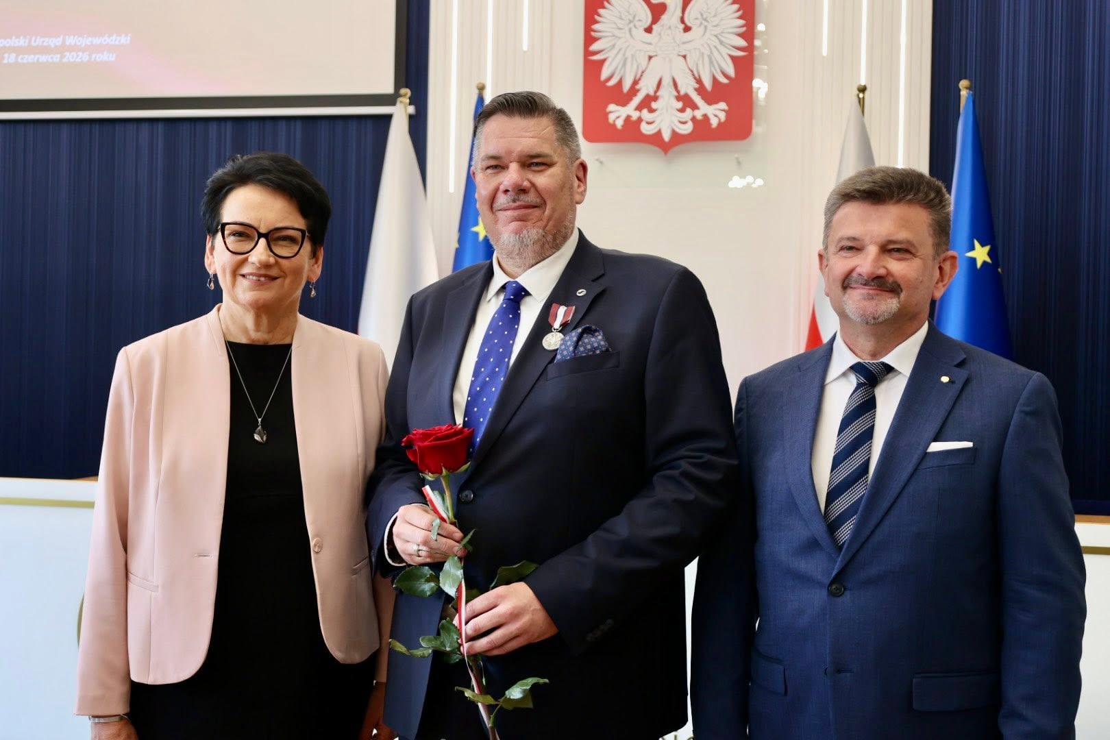 Medale za codzienność. Opolszczyzna podziękowała swoim cichym bohaterom