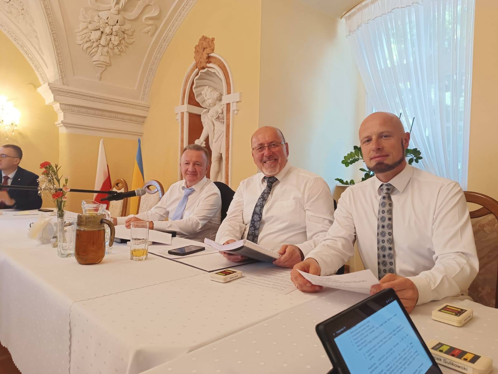 27. absolutorium dla Henryka Lakwy. Powiat Opolski zamknął rok z nadwyżką i mocną pozycją finansową