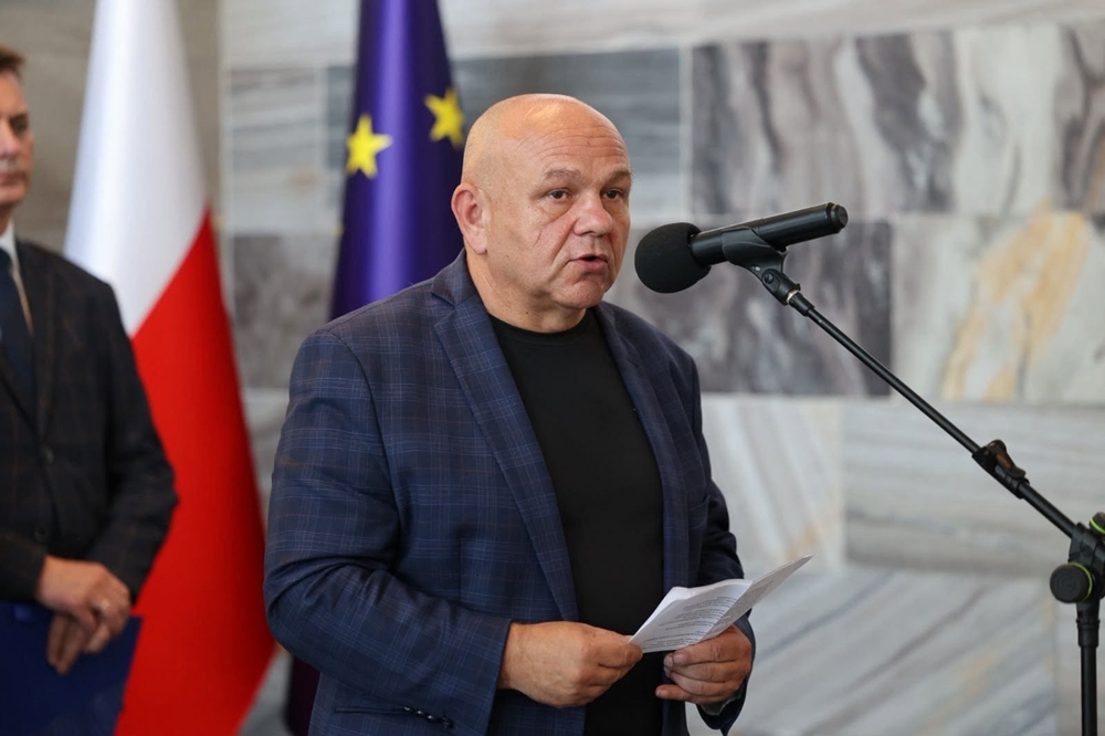 Wakacje pod znakiem upałów. Służby apelują: rozsądek może uratować życie