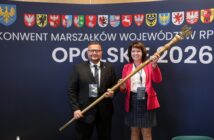 Samorządy m&oacute;wią jednym głosem. Opolskie przekazało pałeczkę Mazowszu
