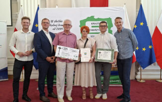 Smogorz&oacute;w zn&oacute;w wśr&oacute;d najlepszych w Polsce. Wieś smok&oacute;w po raz kolejny zachwyciła jury