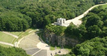 Góra Świętej Anny to nie tylko pomnik. Śląscy Samorządowcy chcą rozmowy o przyszłości całego kompleksu