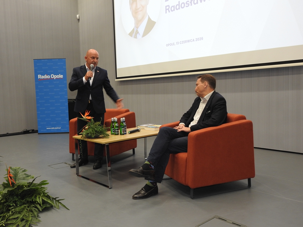 Sikorski w Opolu. Po rozmowach z działaczami KO czas na Festiwal Książki